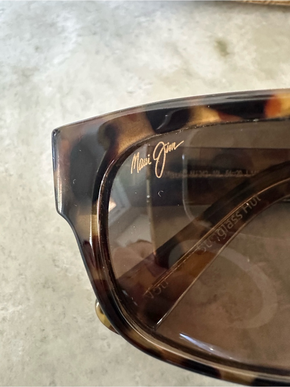 Maui Jim Tortoiseshell Ladies Square Sunglasses with Dark Lenses - Picture 7 of 8